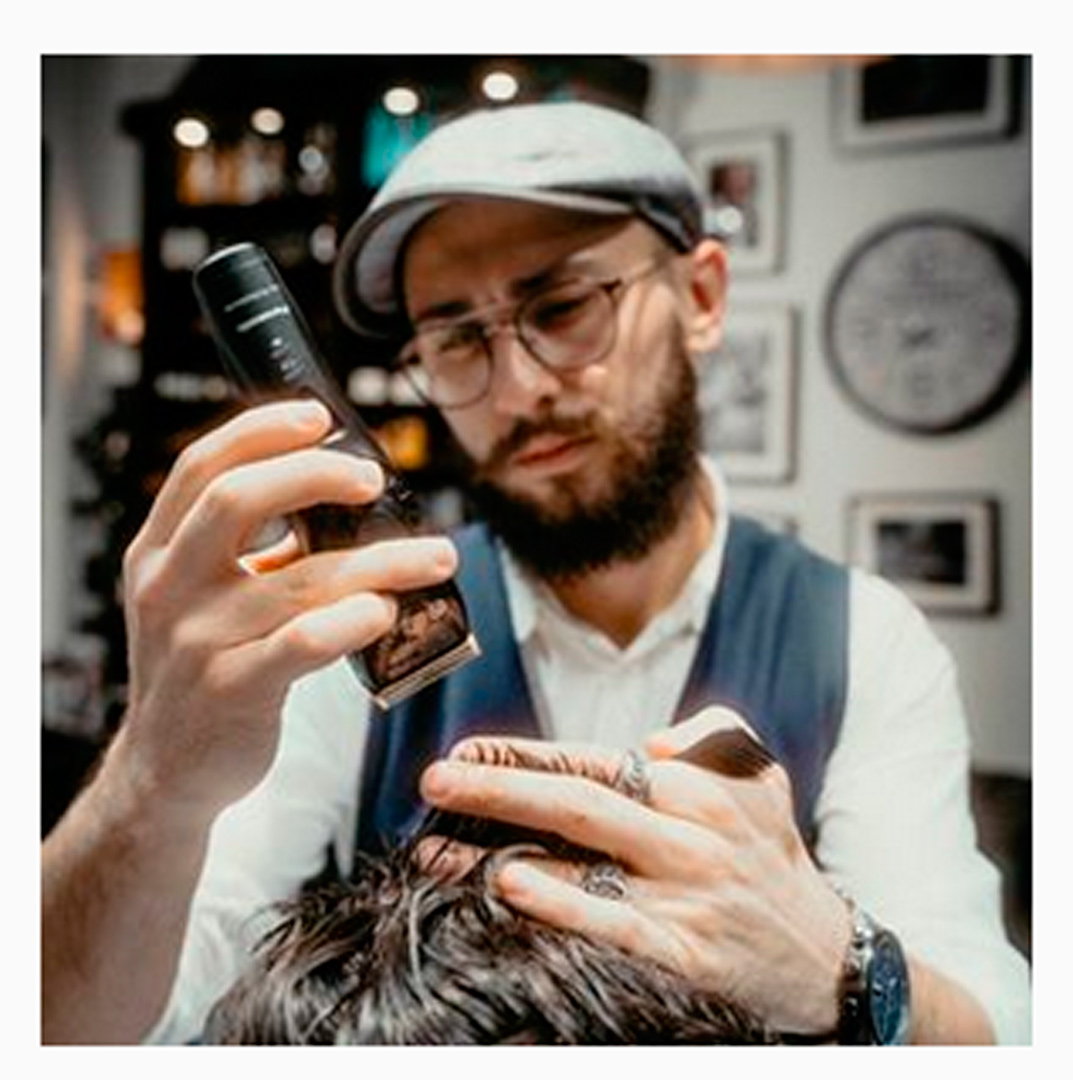 Mann-Mann-Mann-Gehe-ich-zum-Friseur-oder-zum-Barber-3381-1