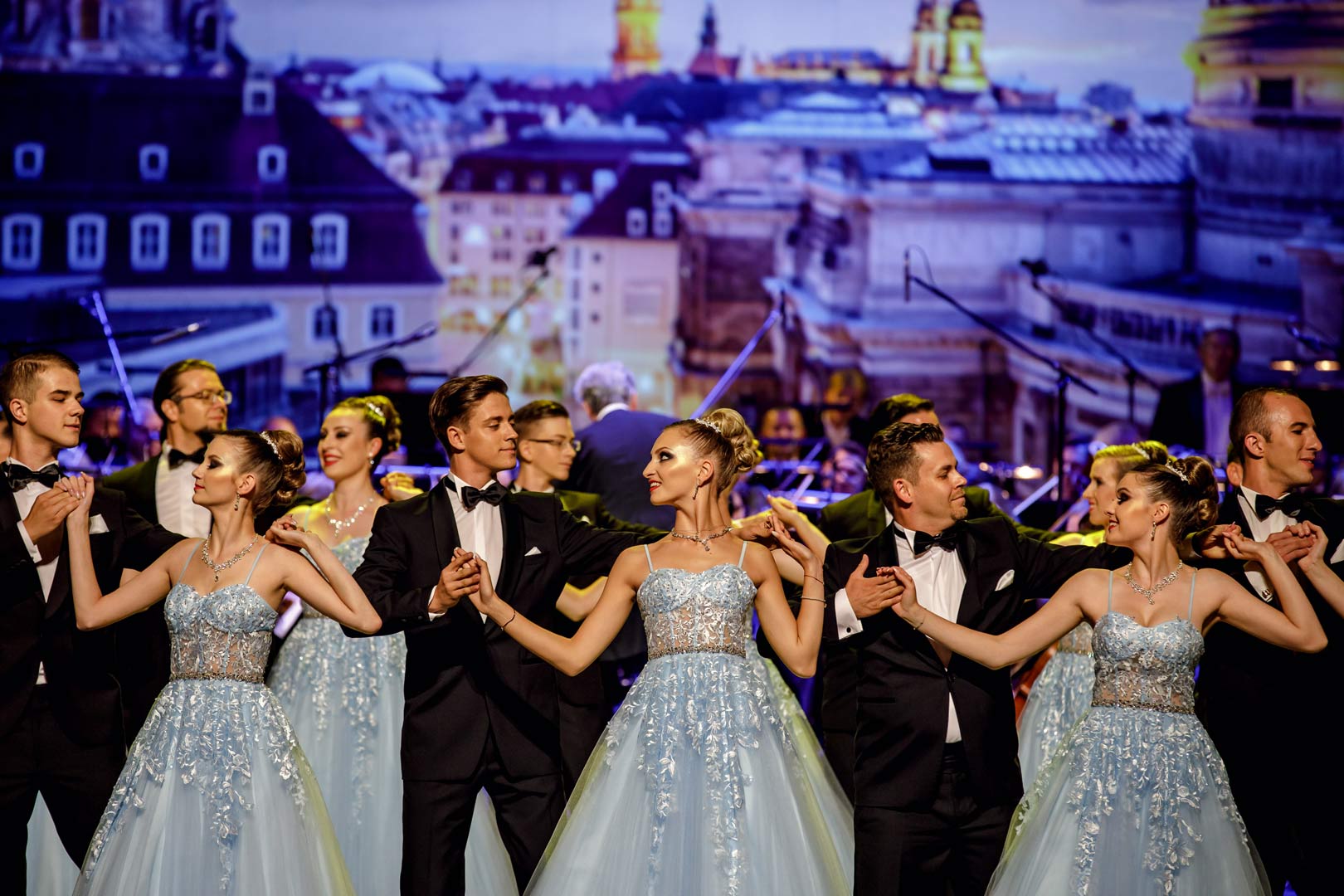 Premiere-des-Dresdner-Opernballs-in-Sankt-Petersburg-mit-Unterstuetzung-von-ESTEL-3233-1