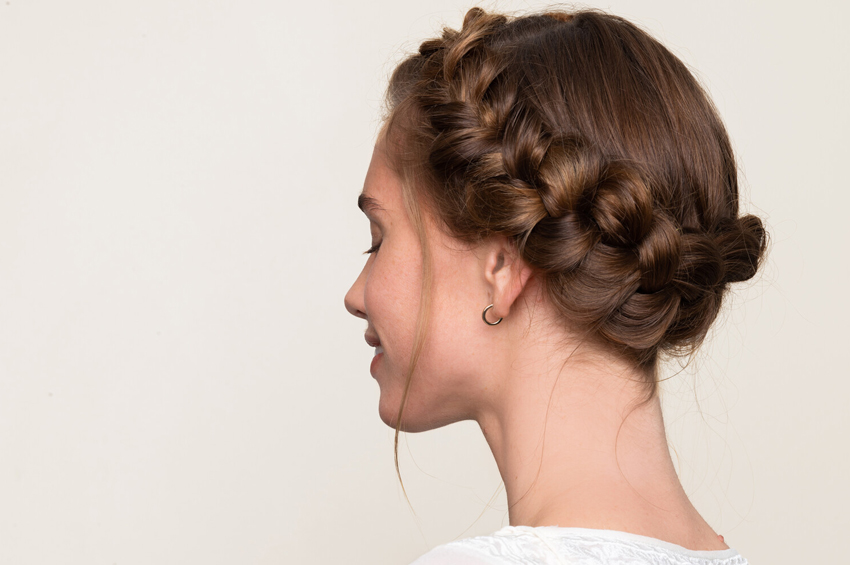 CROWN-BRAID-step-by-step-Der-EIMI-Trend-Look-Sommer-2022-von-Wella-Professionals-5857-1