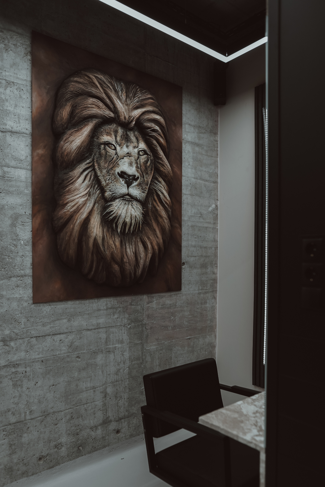 Bild Löwe im Salon Maher Aslan