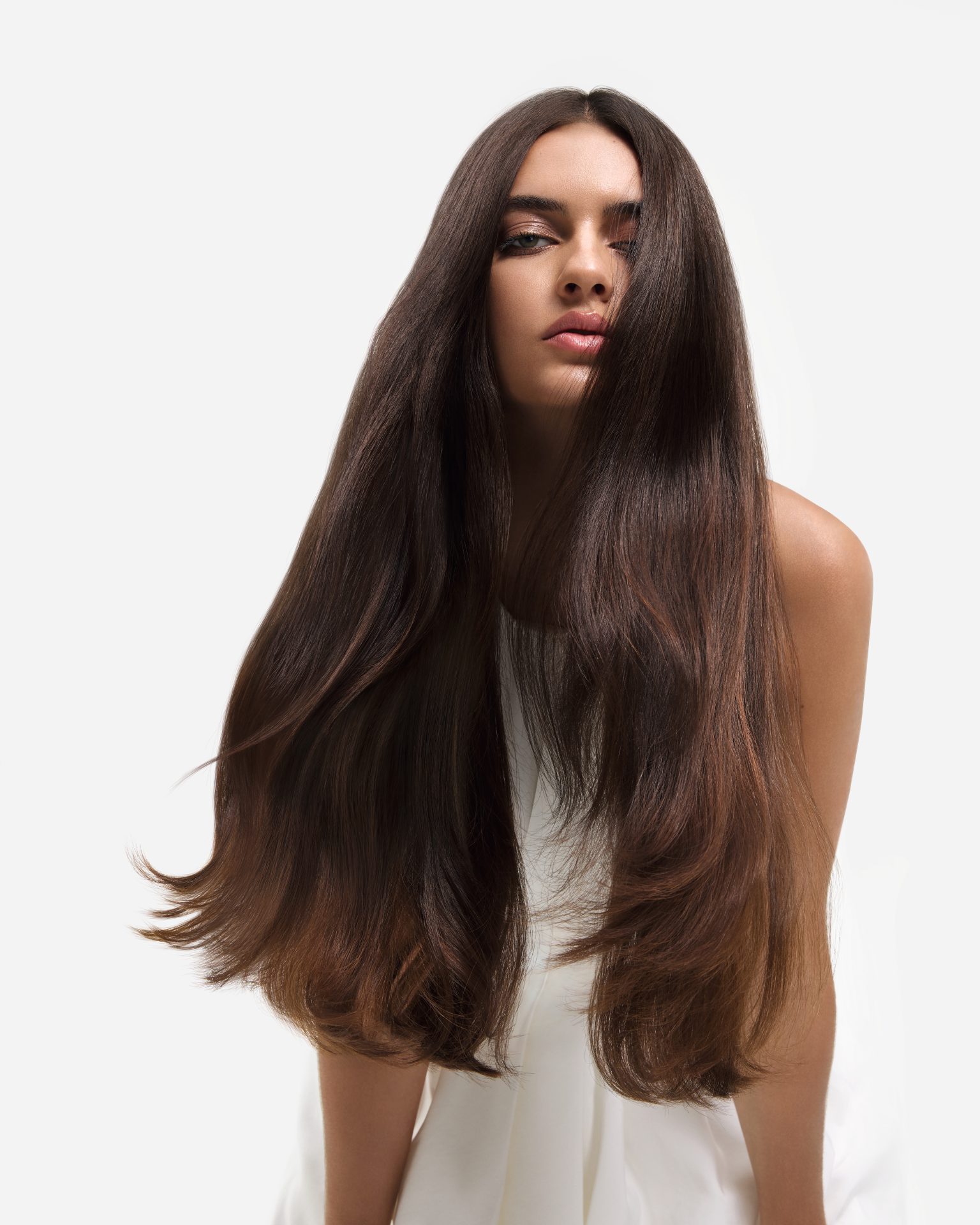 JPG-HighRes-Wella-Professionals-Smoothfiller-KV-Brunette